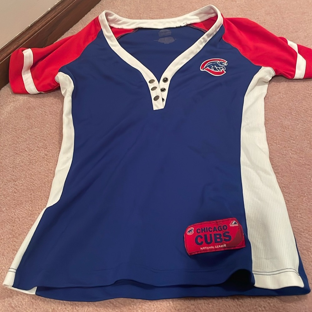 Majestic Blue and Red Chicago Cubs V-Neck Tee